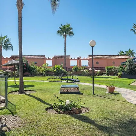 Pool Garden Seaview Kingbed Acbeach Freep Apartment